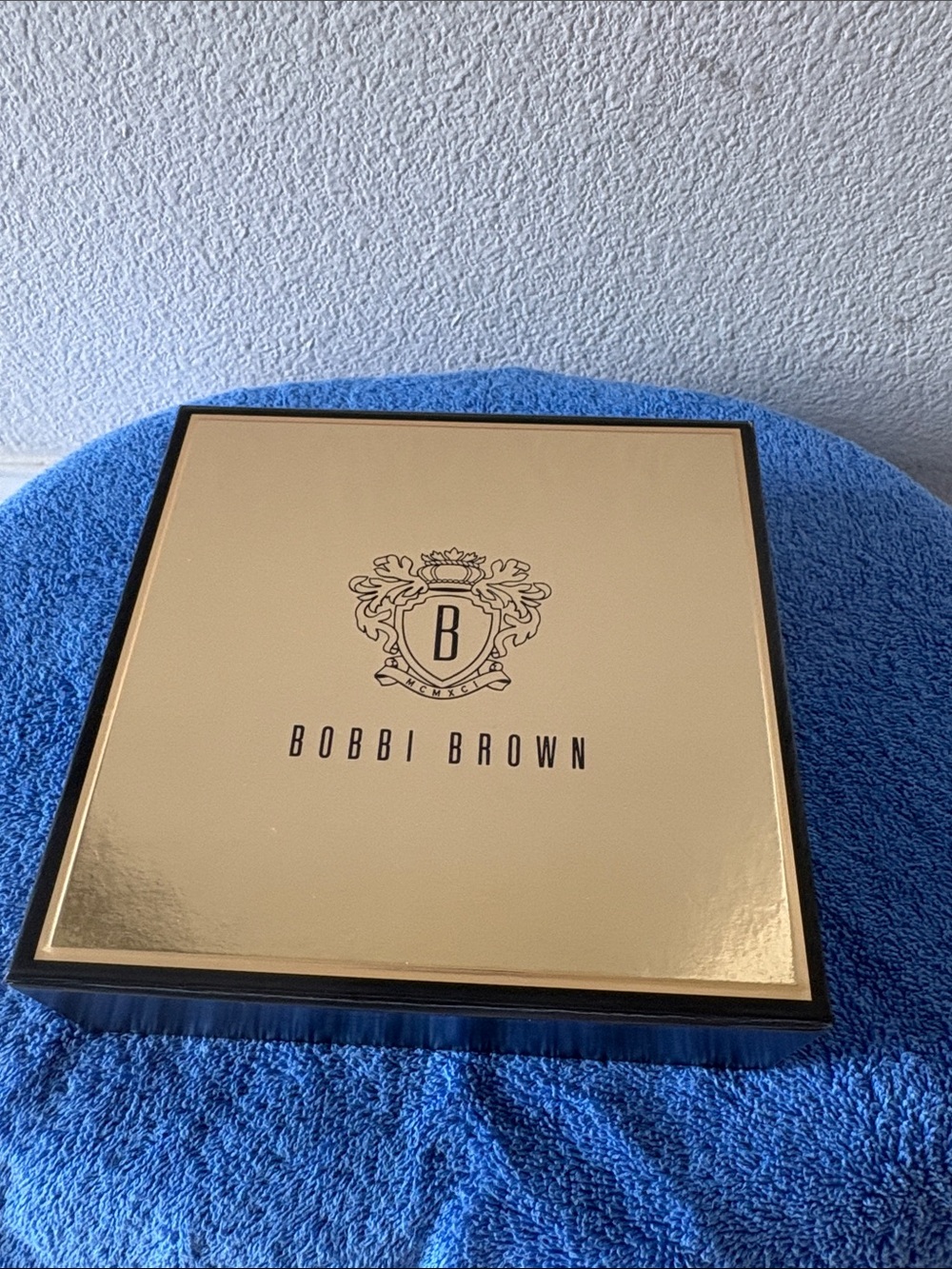 BOBBI BROWN Gold and Black Square Gift Box